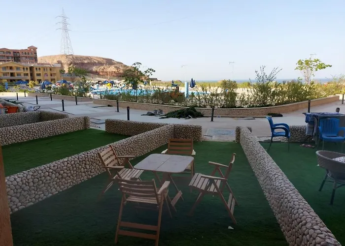 شقه للايجار بورتو السخنه ألعاب مائية فرش مميز فندقي مكيفه Ain Sukhna
