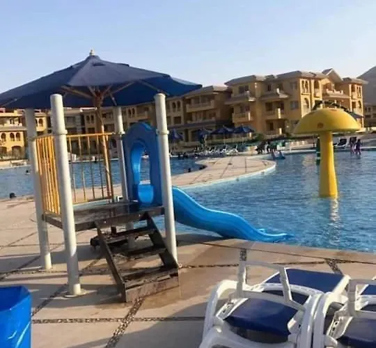 Apartment شقه للايجار بورتو السخنه ألعاب مائية فرش مميز فندقي مكيفه Ain Sukhna