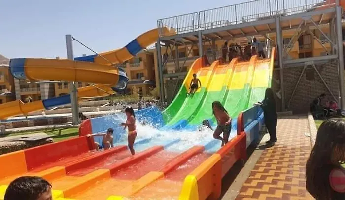 شقه للايجار بورتو السخنه ألعاب مائية فرش مميز فندقي مكيفه Ain Sukhna