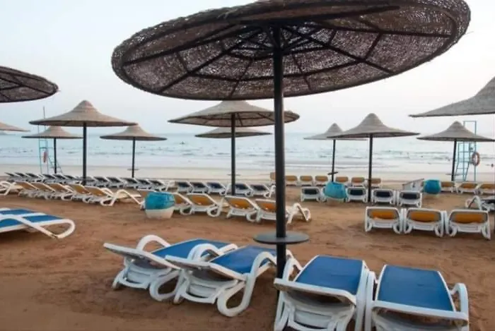 شقه للايجار بورتو السخنه ألعاب مائية فرش مميز فندقي مكيفه